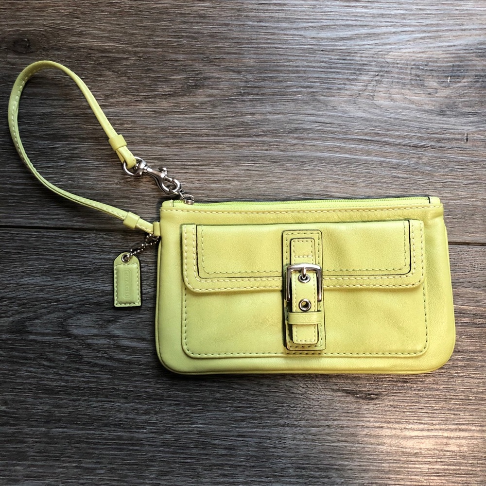 Women’s Coach Wristlet